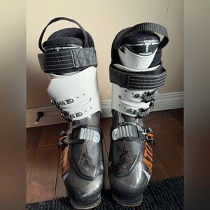 Atomic Waymaker 90 Black white Ski Boots Mondo Size 27/27.5 317mm
